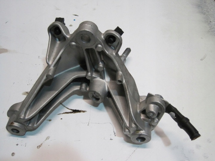 SUPPORTO DACIA SANDERO 1,0I 112338883R