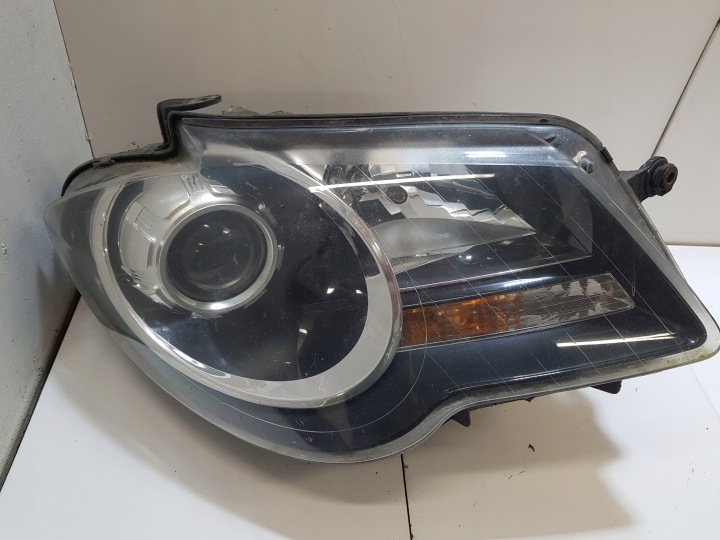 Feux phare Droit Avant VOLKSWAGEN TOURAN 1 LIFT