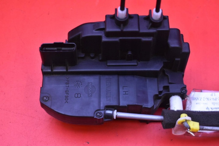 de la Serrure Portière Gauche Avant Avant EU NISSAN TIIDA 1 et HB 04-08