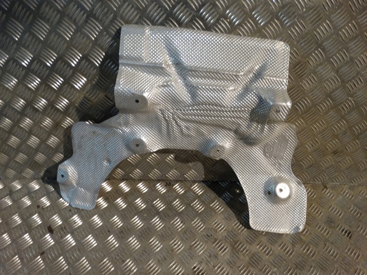 top zustand blende abdeckung hitzeschutz BMW G11 G12 G30 G14 G15 G16 1