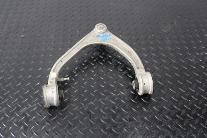 arm right front upper JAGUAR F-PACE X761