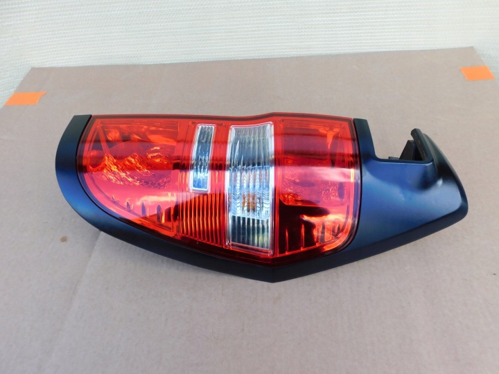 Hyundai H1 II Starex light rear rear part left rear part Europa original LADNA