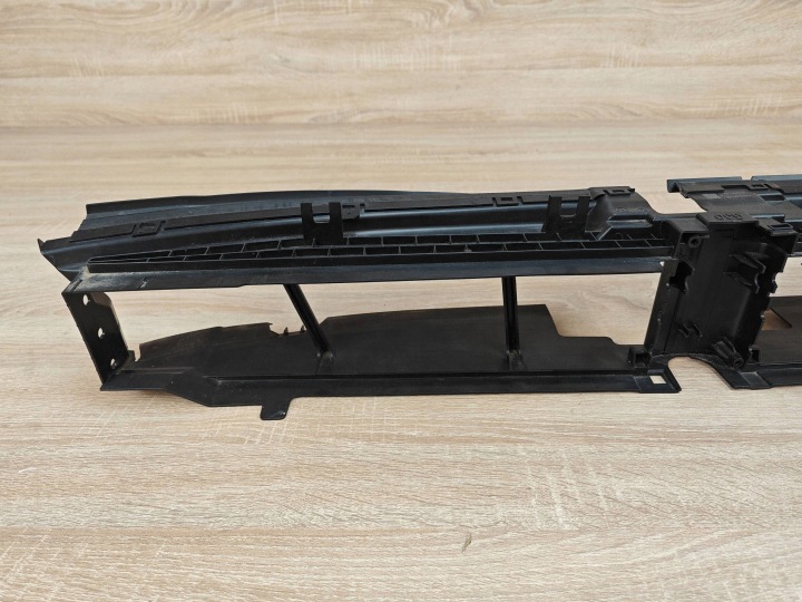ORIGINAL ROLETA AIR RAILING BMW G30 LCI G31 9464209 24km 7
