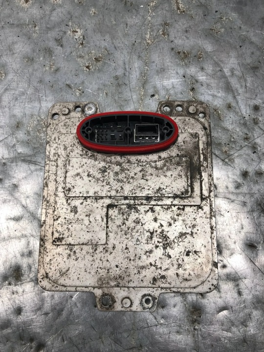 control unit module XENON left front MERCEDES W212 KOMBI A2129007804