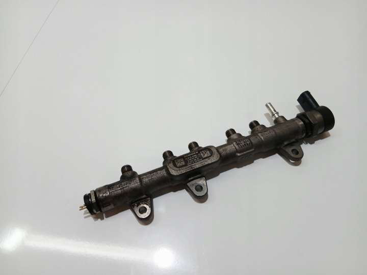 Rampe injection BMW F22 F30 F32 B47 2.0D 8514154