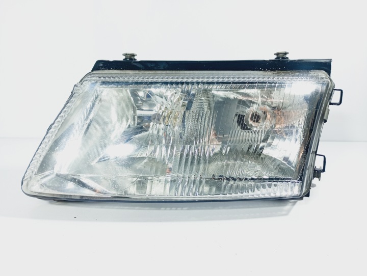 light left front reflektor left front OE 4411178L VW PASSAT B5 96-05