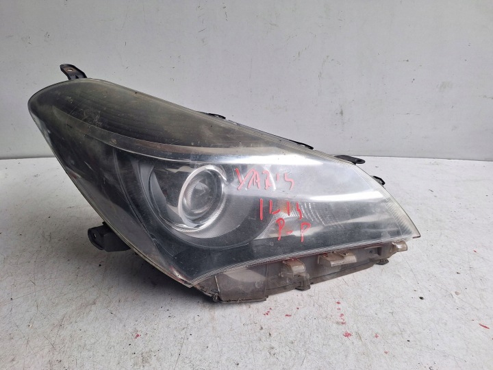 TOYOTA YARIS II LIFT 14-17 Licht rechts Linse UK-ANGLIK