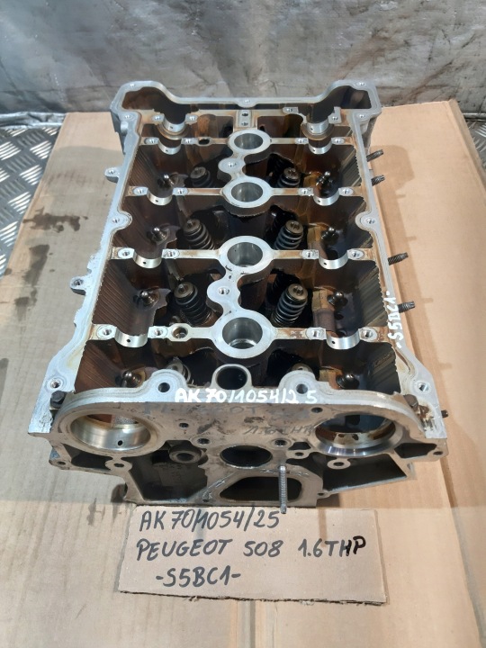 head. of the engine PEUGEOT CITROEN 1.6 THP 753471080