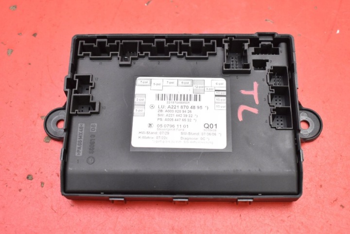 control unit module door left rear part A2218704895 MERCEDES S-KLASA W221 05-09