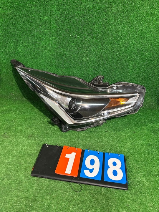 REFLEKTOR right TOYOTA AYGO II LIFT 18-22 nr:198