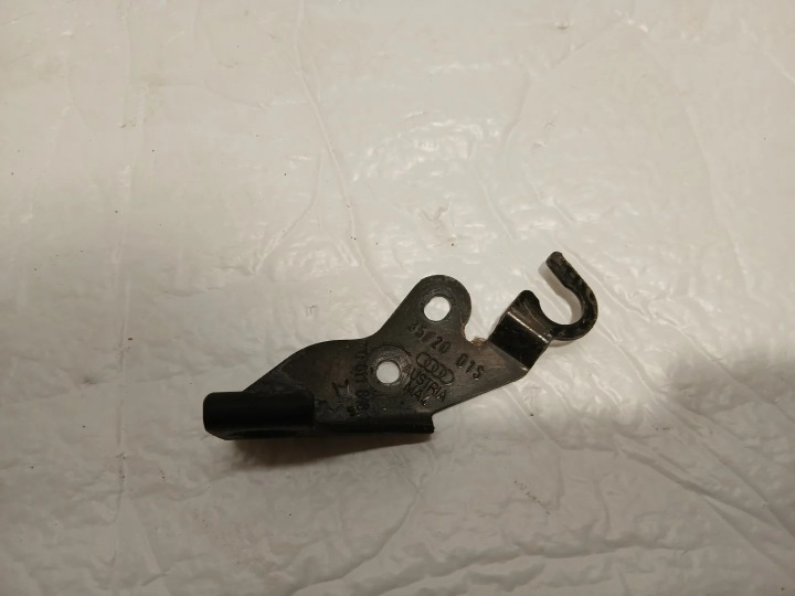 AUDI A4 B9 LIFT Poignée PRZEWODU Frein Droite Avant 8W0611846