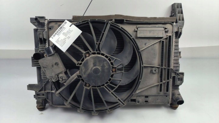 KOMPLET der Kühler 8V61-8C607-EE FORD FOCUS MK3 LIFT