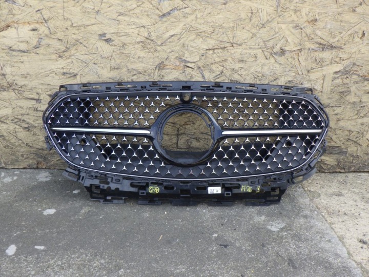 MERCEDES E KLASA 214 W214 AMG LED 23- Grille