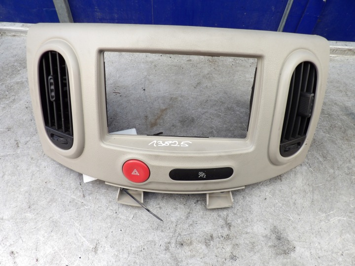 Nissan Cube Z12 BOCCHETTA ARIA ANTERIORE 68260 1FC0A P10381 B17500
