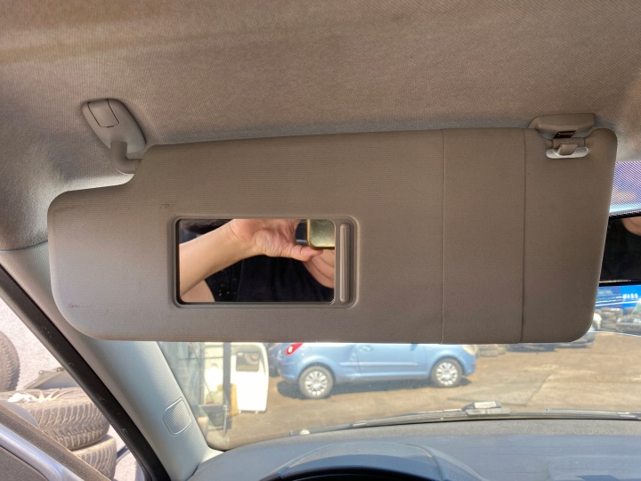 Sonnenblende Blende Abdeckung PRZECIWSLONECZNA links Fahrer Fabia II 2 FL KOMBI 11-15