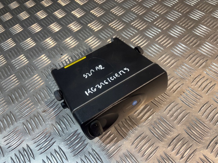 Radio mobilne Tait TM8105