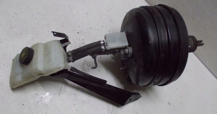 MERCEDES VITO W639 2.2 CDI 11R Servo Frein A6394300208Q1