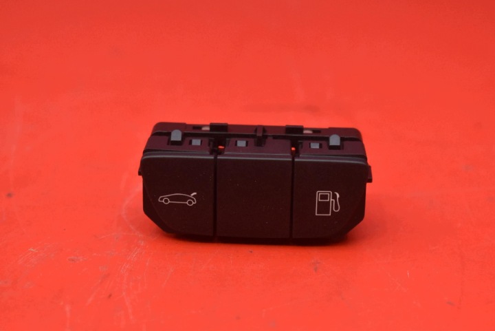 PANEL pour l'ouverture du capot réservoir carburant 96770584ZD PEUGEOT 508 1 et LIFT 14-20