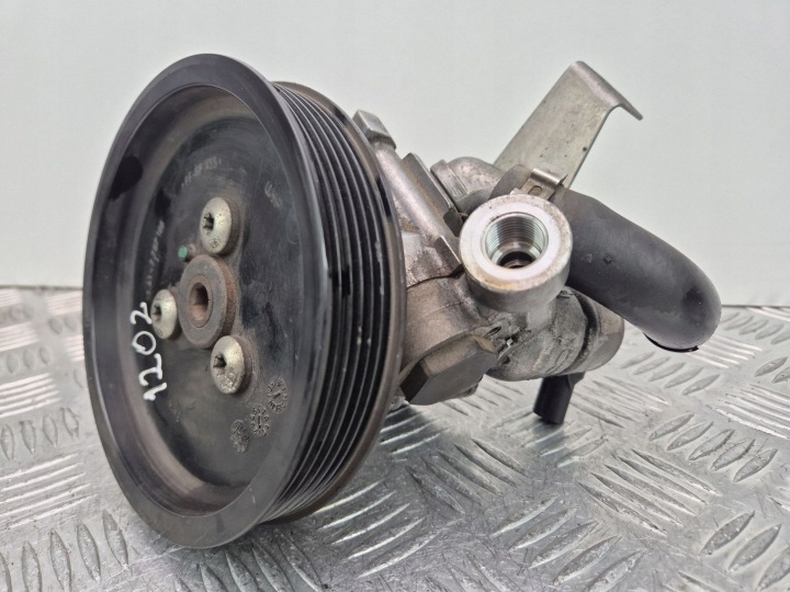 BMW 5 E60 E61 525d Pompa servosterzo 7697974121 M57D30(306D3)