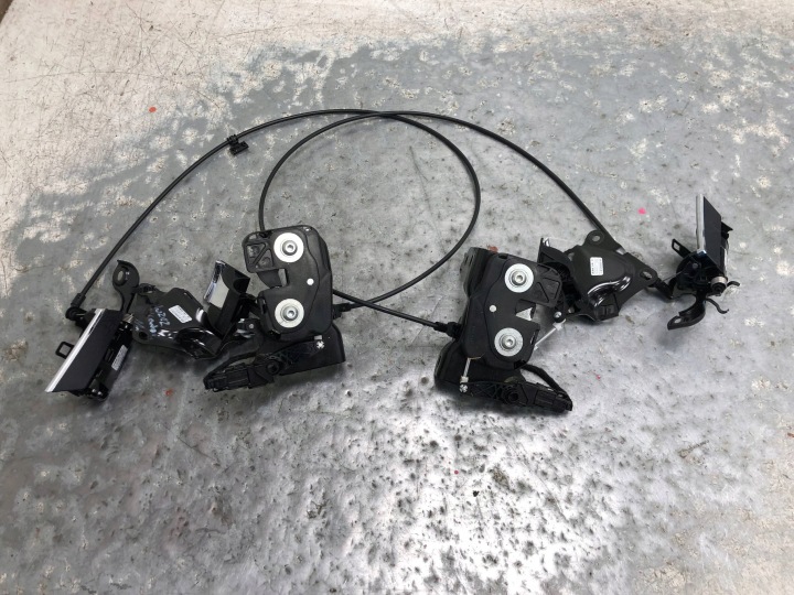 lock handle rope KANAPY rear part MERCEDES W212 KOMBI A2129209200 A2129209500
