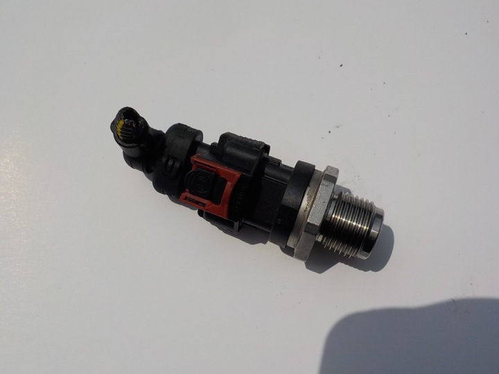 FIAT DOBLO II 1.6 D Sensor Druck des Kraftstoffsbehälters 0281007017
