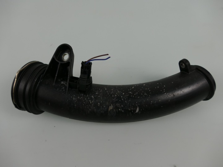 MERCEDES C220 W204 2.2 CDI wiring air pipe