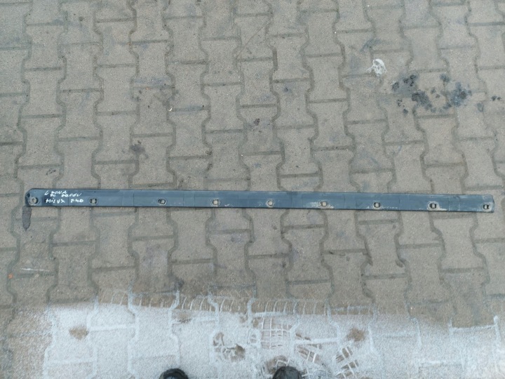 Toyota Hilux VIII moulding of the threshold threshold left cap 75852-0K060