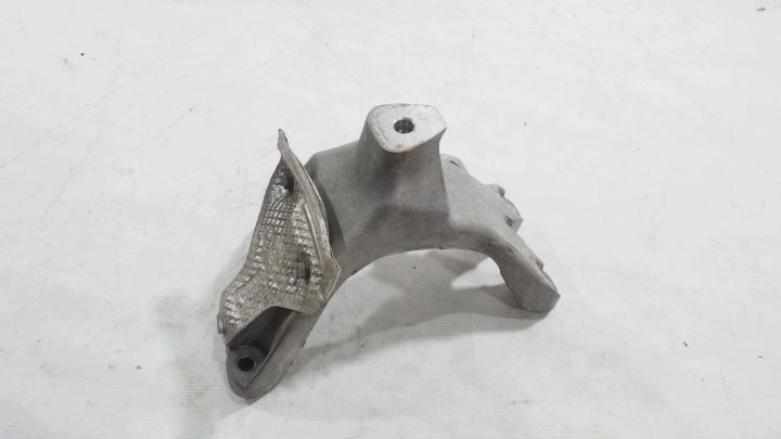 Audi A4 B8 A5 8T A6 C7 Q5 8R engine mount right 8K0199308