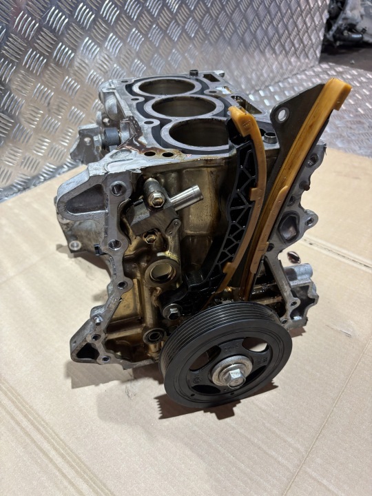 ENGINE BLOOK TOYOT AYGO X 22-1.0 1KRFE 8
