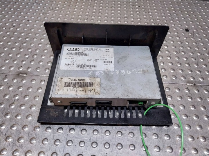 modulo CYFROWEGO ODBIORU RADIA 8E0035593H RADIA AUDI A3 A4 TT TOUAREG