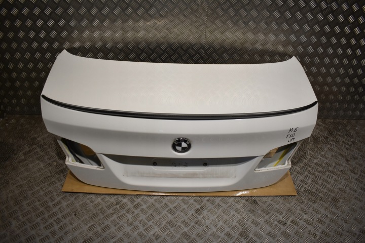 IDEALNA Malle hayon arrière coffre Arrière BMW F10 M5 CARBON 1