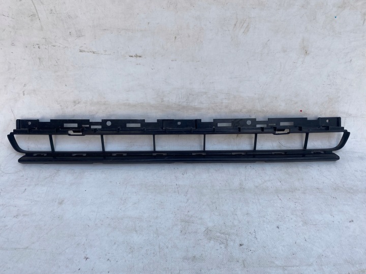 AUDI A4 B9 15-19 S-LINE griglia Paraurti medio Anteriore 8W0807683A