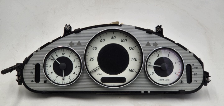 dials dials MERCEDES E W211 A2195402347 original UK