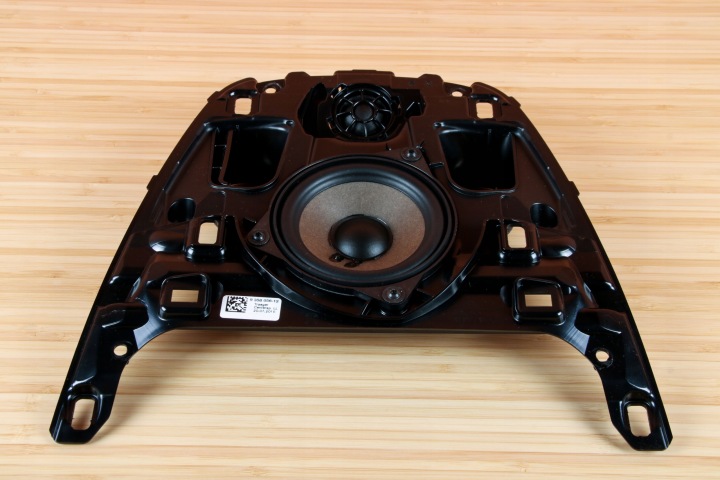 BMW G30 G31 G32 speaker CENTRALNY of the dashboard consoles EUROPA 9358056