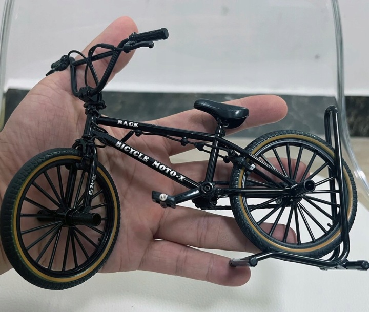 Фінгербайк Модель Велосипеда 1:10 Реалістичний Міні велосипед BMX Іграшка Подарунок — фото 3