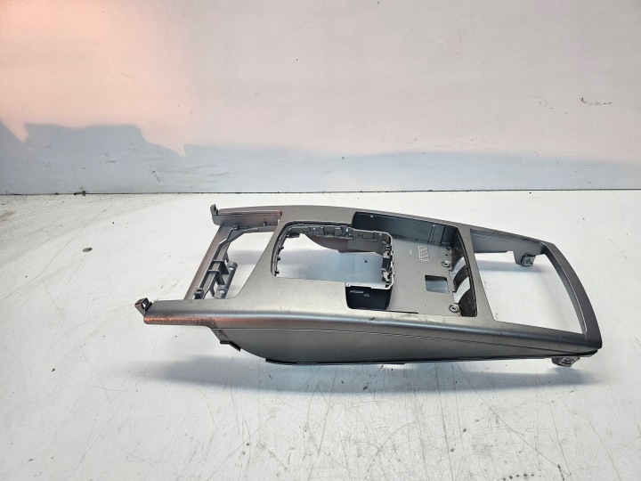 PANEL TUNEL SCATOLA MMI AUDI A6 C6 4F1864261R *2*