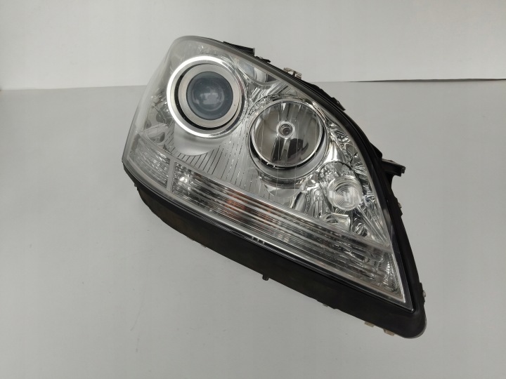 Licht rechts REFLEKTOR MERCEDES ML W164 05-08