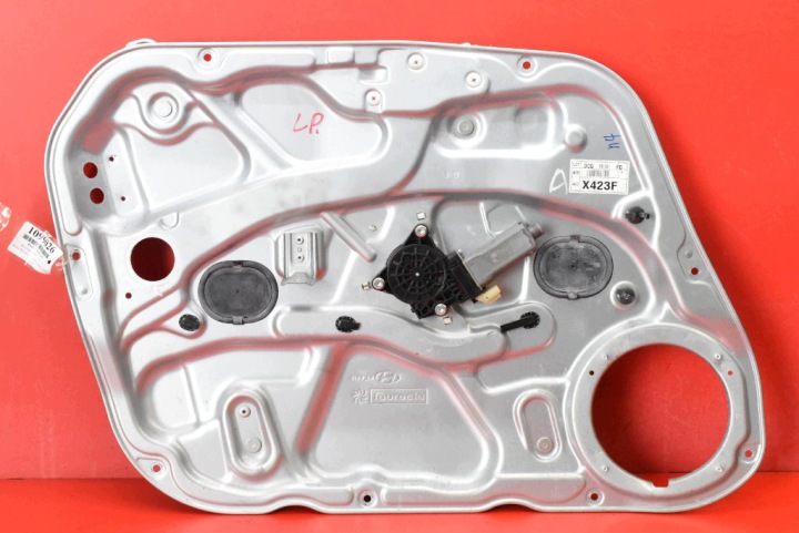 lehúzó ablak bal eleje EU 82470-2L160 HYUNDAI I30 1 I FD KOMBI 07-10