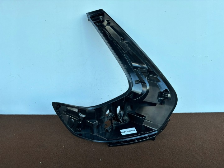 VOLVO XC40 XC-40 LINKS LICHT HECK HINTEN PUSZKA GEHÄUSE 31446790 K127/NE848