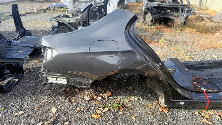 MERCEDES E KLASA W213 LIFT Longeron Aile Côté Droite Arrière Arrière Berline
