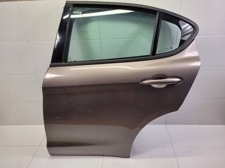 Portière Arrière Gauche Bouche buse Alfa Romeo Stelvio 2017