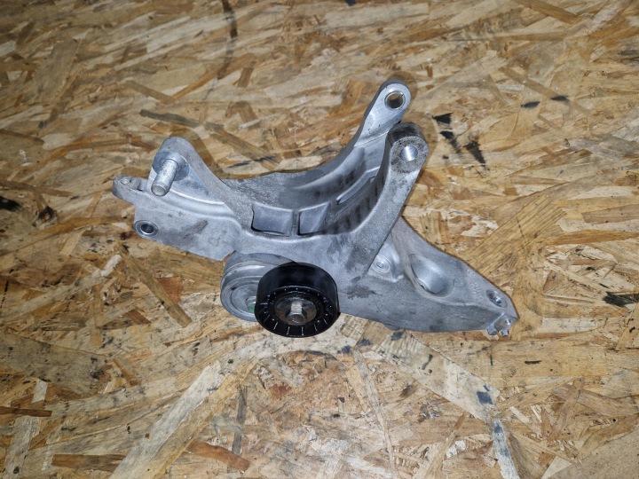 Supporto alternatore FIAT 124 SPIDER 1.4T MULTIAIR 55263009