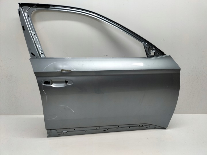 dvere predné predok pravé SKODA SUPERB III 15
