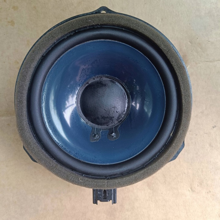 Ford Fiesta MK7 LIFT Z Davanti/anteriore Altoparlante PORTA Portiera przednich SONY