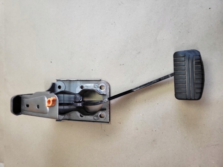PEDAL freno Consolle MOCOWANE MITSUBISHI OUTLANDER 3 III AUTOMAT OE EUROP
