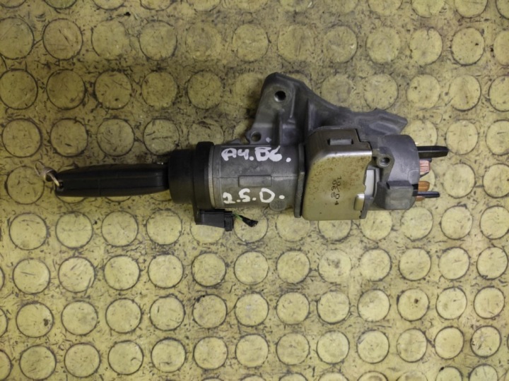 AUDI A4 B6 Accensione chiave 4B0905851