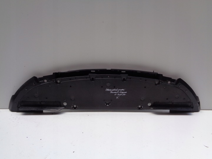 cover below front bumper RENAULT MEGANE E-TECH 23
