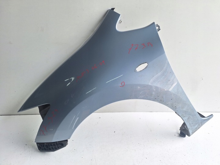 TOYOTA AURIS et 06-09 Aile Gauche