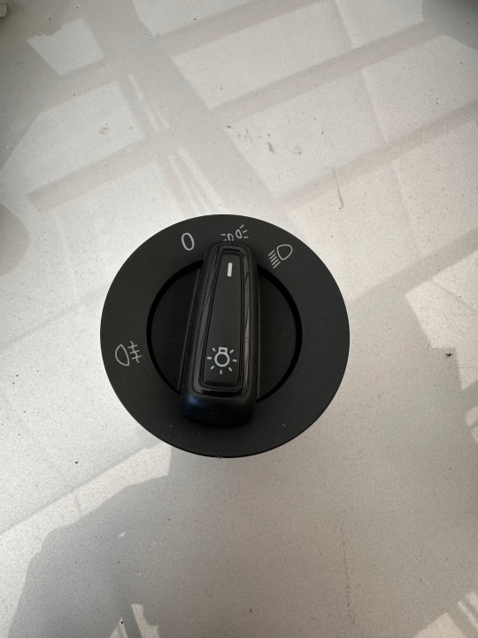 interruttore luci SEAT IBIZA 6J LEON III EU 5G0941431AA