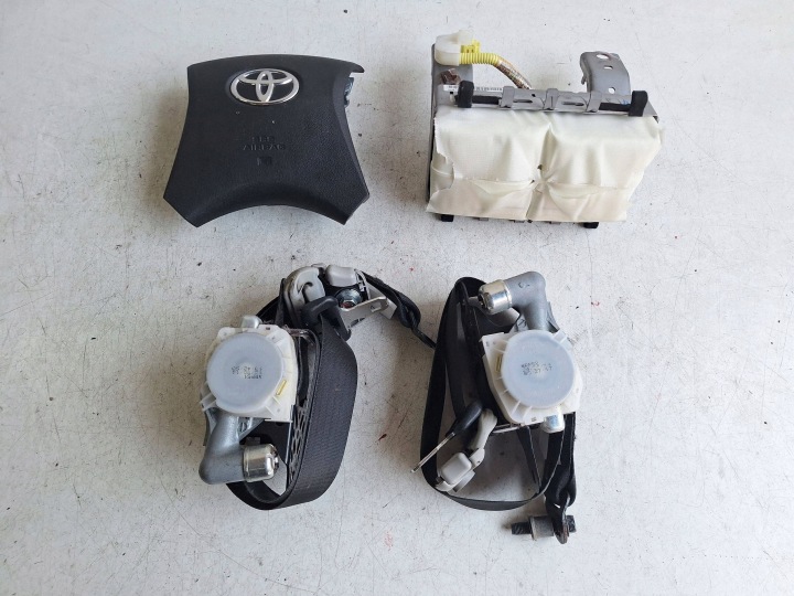 TOYOTA HILUX VII LIFT 11-15 Airbag Montage